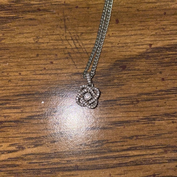 KAY Jewelers Center of Me Diamond Necklace 1/2 ct tw 10k white gold 18” - Picture 1 of 2